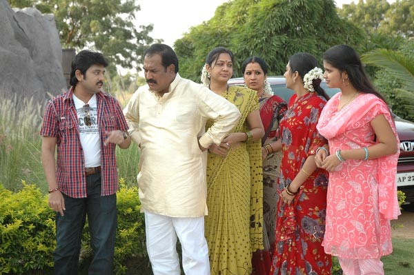 Hasini Movie Stills Kamalakar,Sandhya - 95 / 120 photos